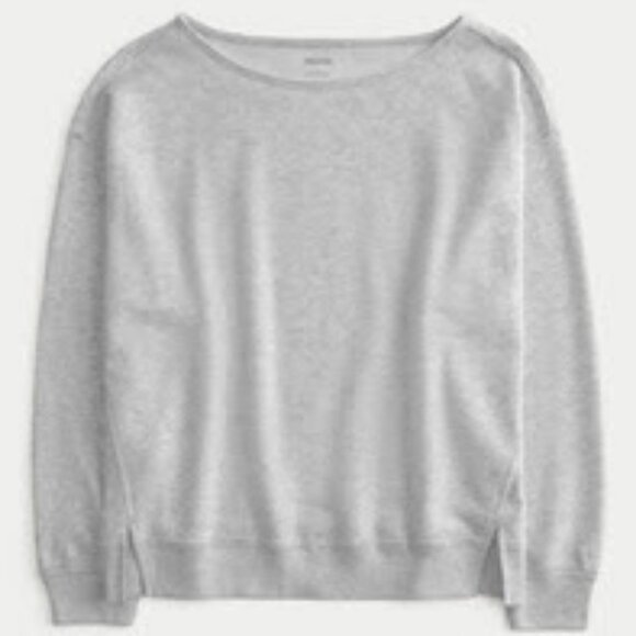 Hollister Oversized Off-the-Shoulder Sweatshirt (NWT) - Picture 1 of 4